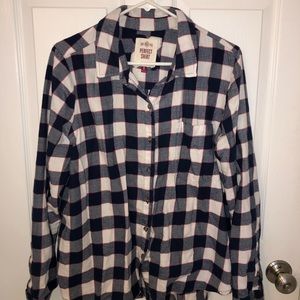 Women’s pink, white, & navy flannel button-up